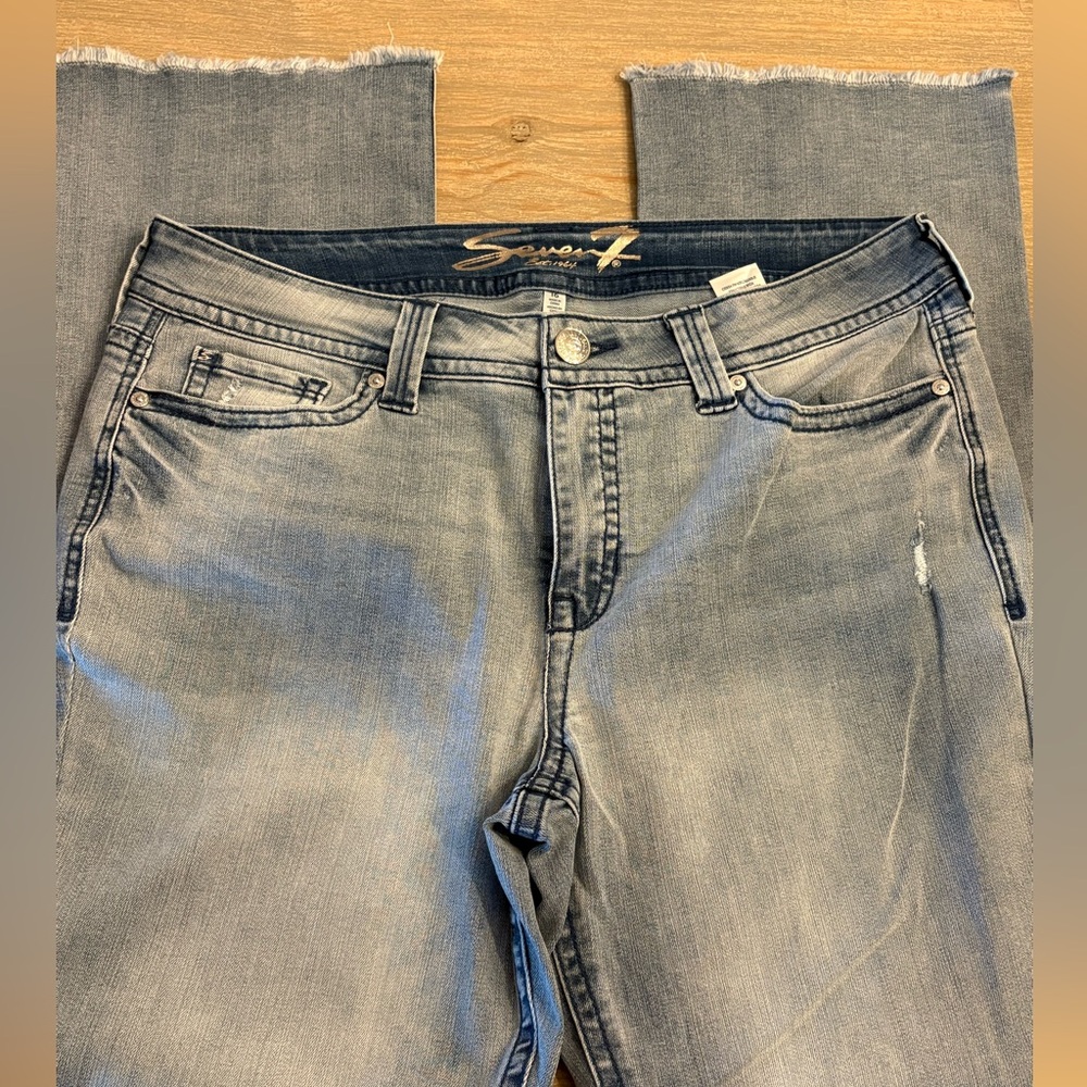 NWOT Seven Starlet Mid Rise Boot Woman’s 16 Denim light blue Jeans Stretch